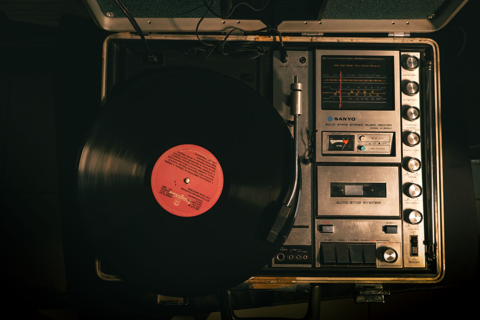 Faut-il encore signer sur un label en 2026 ?